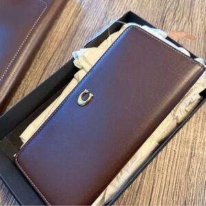 Brown Leather Wallet with Gold Accent